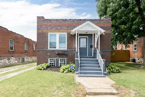 4334 Delor St, Saint Louis, MO 63116