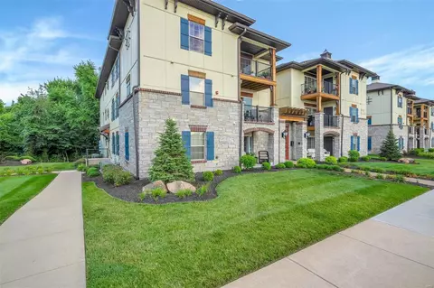 321 Bordeaux Way, Saint Peters, MO 63376