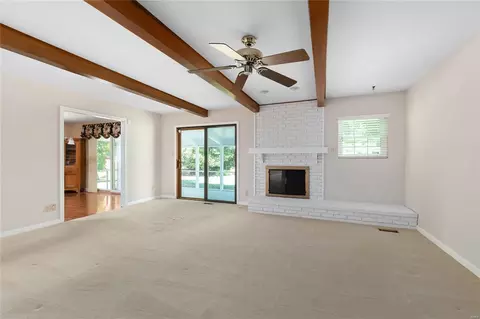 1355 Yves Dr, Ballwin, MO 63011 photo 8