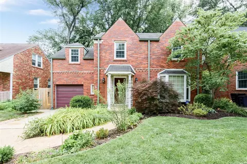 7470 Drexel Dr, Saint Louis, MO 63130