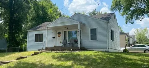 8048 Busiek Ave, Saint Louis, MO 63134