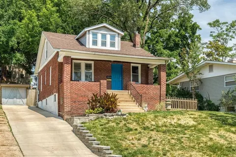 2331 Esther Ave, Saint Louis, MO 63139