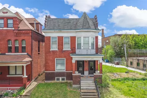 4566 Gibson Ave, Saint Louis, MO 63110