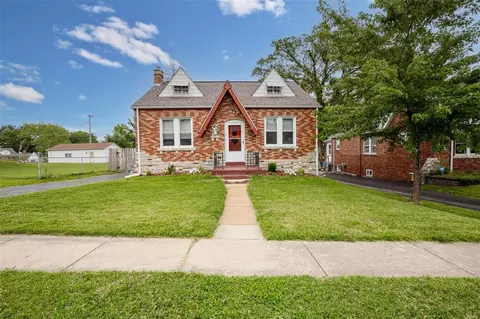 9308 Althea Ave, Saint Louis, MO 63123
