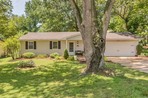 717 Barbara Pl, O'fallon, MO 63366 photo 2