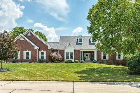 324 Perceval Dr, Weldon Spring, MO 63304