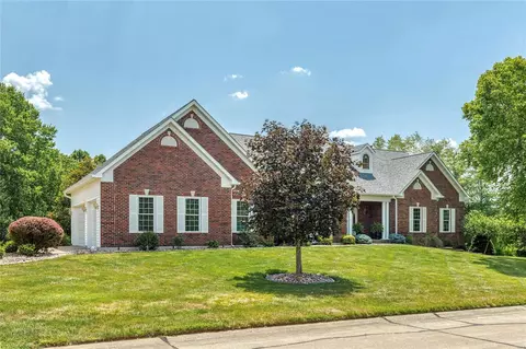 324 Perceval Dr, Weldon Spring, MO 63304 photo 2