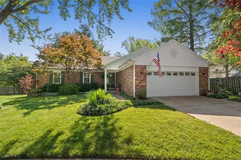 2010 Jeffrimill Ct, Chesterfield, MO 63017