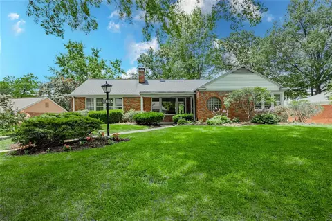 8332 Cornell Ave, Saint Louis, MO 63132