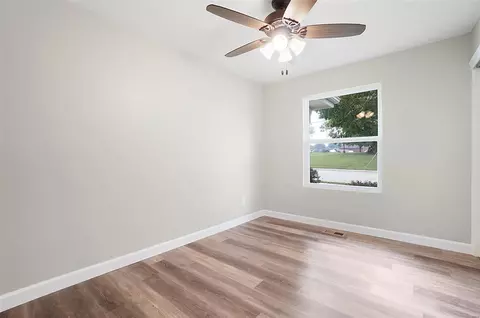 4121 Mcclay Rd, Saint Charles, MO 63304 photo 11