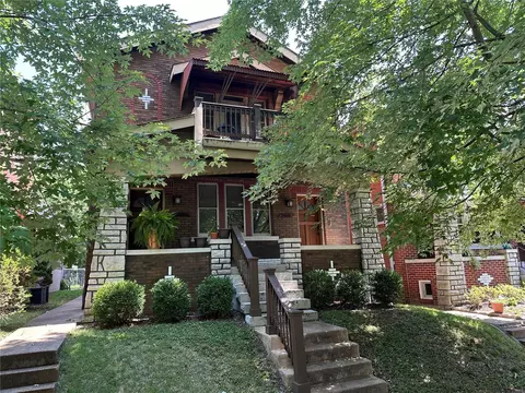 5864 Goener Ave, Saint Louis, MO 63116