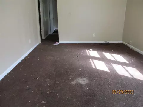 191 Bascom Dr, Saint Louis, MO 63135 photo 2