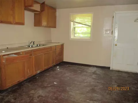 191 Bascom Dr, Saint Louis, MO 63135 photo 5