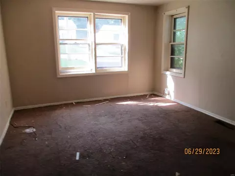 191 Bascom Dr, Saint Louis, MO 63135 photo 6