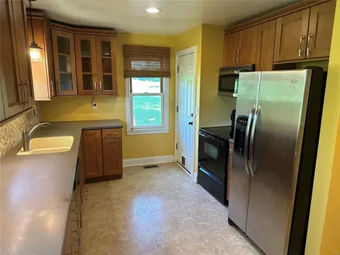 866 Hackmann Rd, O'fallon, MO 63366 photo 4