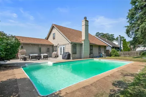 615 Running Creek Dr, Ballwin, MO 63021 photo 17