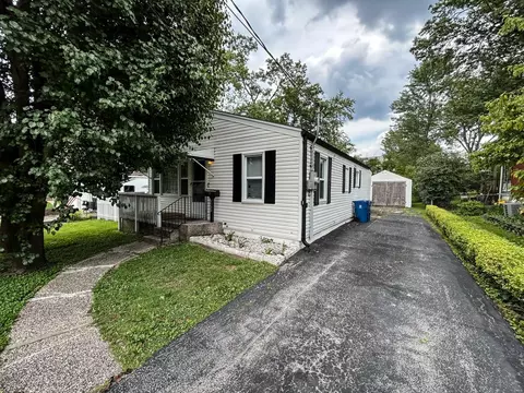2520 Spencer Ave, Overland, MO 63114