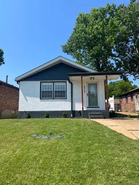 3925 Germania St, Saint Louis, MO 63116