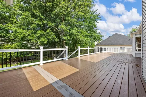 415 Winding Oaks Ct, Ballwin, MO 63021 photo 32