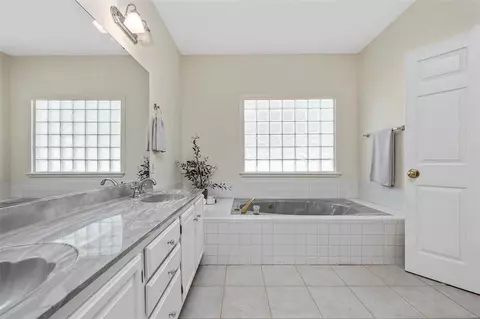415 Winding Oaks Ct, Ballwin, MO 63021 photo 23