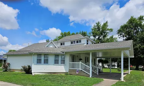 117 N Third, Ashley, IL 62808 photo 1