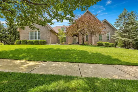 2743 Wynncrest Manor Dr, Wildwood, MO 63005