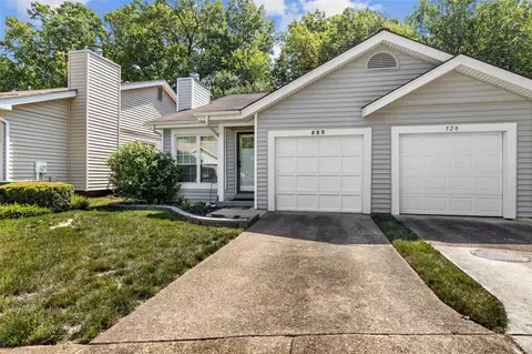 522 Spring Glen Dr, Ballwin, MO 63021 photo 2