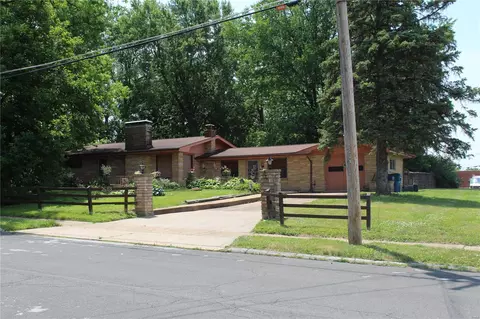 2365 Wallis Ave, Saint Louis, MO 63114