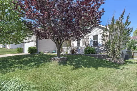 6245 Water Tower Place Dr, Saint Louis, MO 63129
