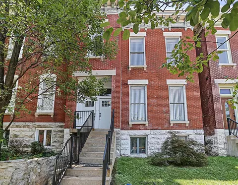 2348 Rutger St, Saint Louis, MO 63104