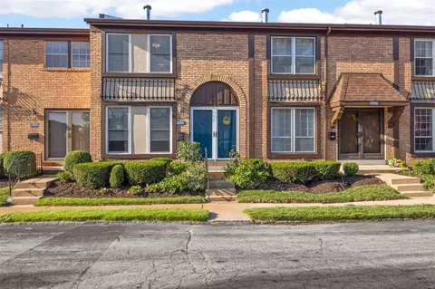 11718 Casa Grande Dr, Saint Louis, MO 63146