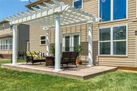 203 Irish Hound Dr, O'fallon, MO 63368 photo 4