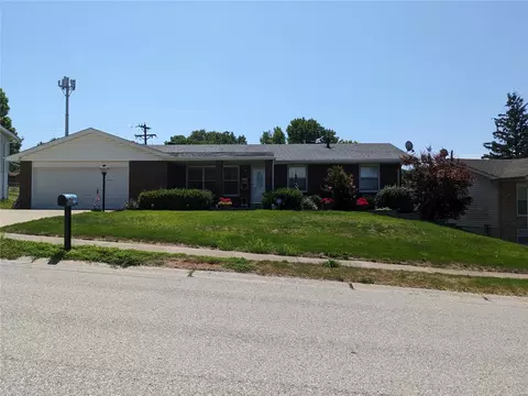 3108 Mockingbird Dr, Saint Charles, MO 63301