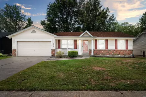 6424 Sprucefield Dr, O'fallon, MO 63368
