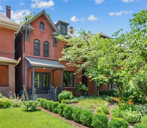 4440 Laclede Ave, Saint Louis, MO 63108