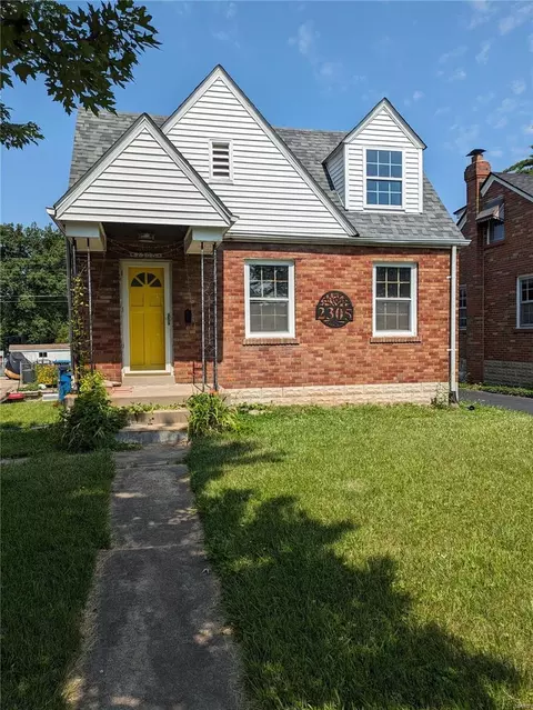 2305 Brown Rd, Saint Louis, MO 63114