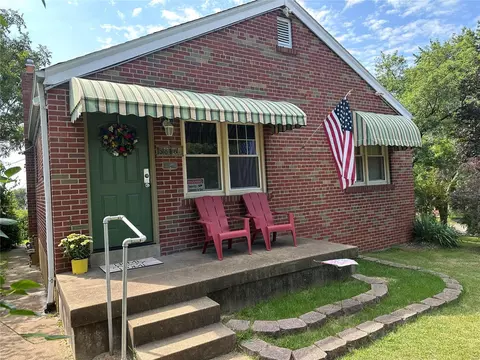 5816 Pennsylvania Ave, Saint Louis, MO 63111