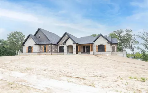 104 Adoani Ave, Wentzville, MO 63385