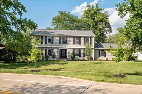 14373 Markham Ln, Chesterfield, MO 63017