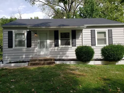 417 Crawford Rd, Saint Louis, MO 63137