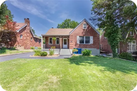 8020 Wynwood, Saint Louis, MO 63123