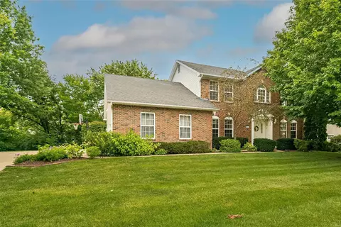 944 Wolfrum Glen Ct, St. Peters, MO 63304