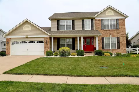 1334 Presidents Landing Dr, O'fallon, MO 63366