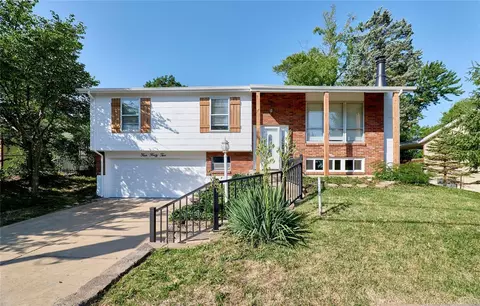 442 Forder Rd, Saint Louis, MO 63129