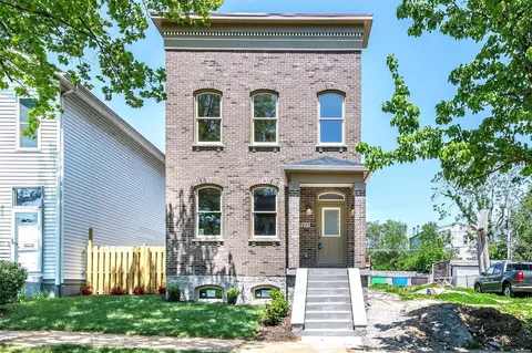 3429 Vista Ave, Saint Louis, MO 63104