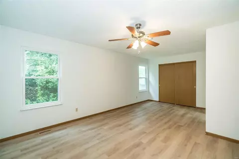 552 Spring Glen Ct, Ballwin, MO 63021 photo 13