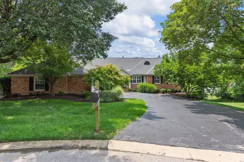 765 Cedar Field Ct, Chesterfield, MO 63017