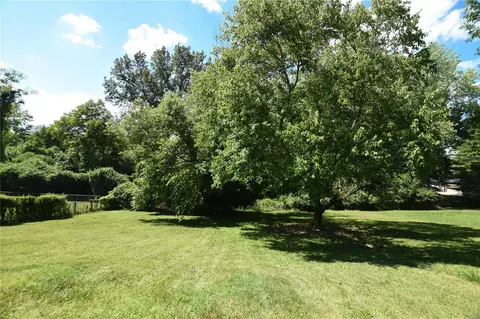 609 Parker Dr, Ballwin, MO 63021 photo 28