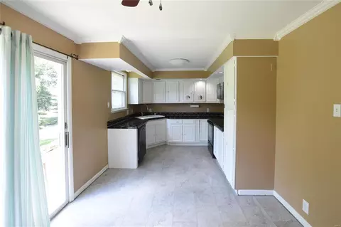 609 Parker Dr, Ballwin, MO 63021 photo 10