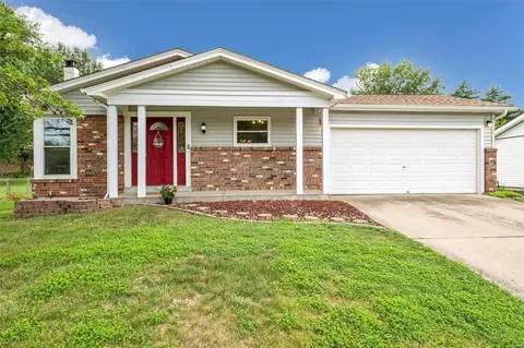 214 Blue Creek Dr, O'fallon, MO 63366